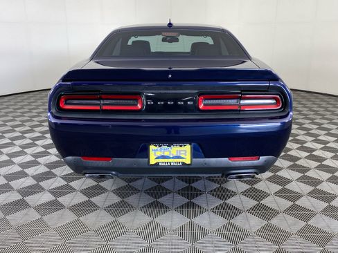 Used 2015 Dodge Challenger R/T Plus RWD image 9