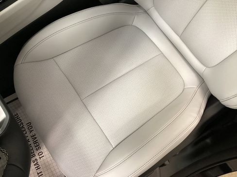 New 2026 Jeep Cherokee Limited AWD/4WD image 16