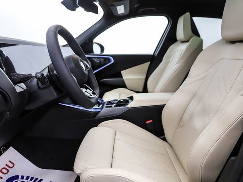 Used 2025 BMW X3 xDrive30i w/ Premium Package image 11