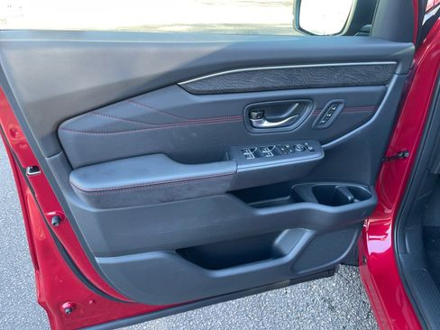 New 2026 Honda Pilot Black Edition image 32