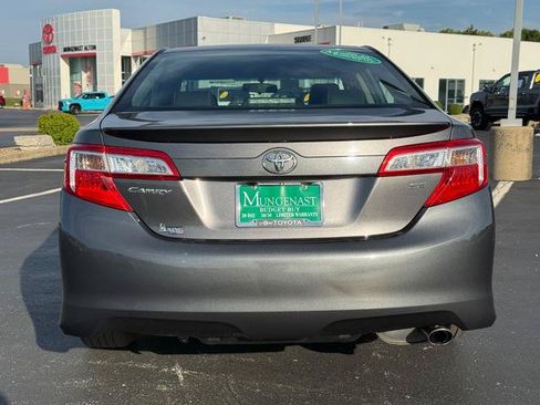 Used 2014 Toyota Camry SE FWD image 5