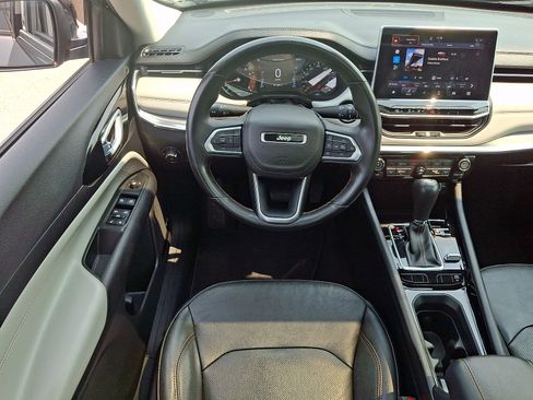 Used 2022 Jeep Compass Limited w/ Sun and Sound Group AWD/4WD image 2