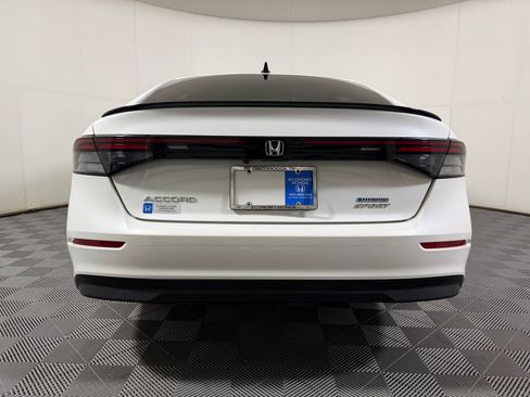 Used 2024 Honda Accord Sport image 8