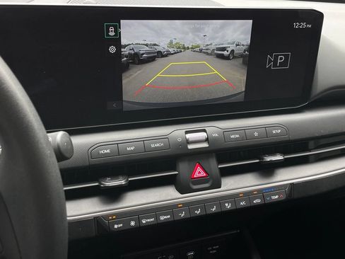 Used 2025 Kia K4 FWD image 17