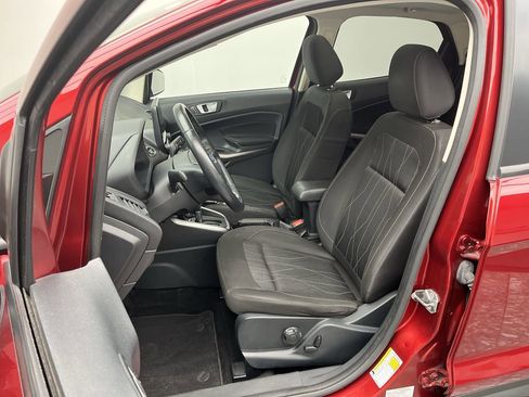 Used 2019 Ford EcoSport SE w/ SE Convenience Package image 11