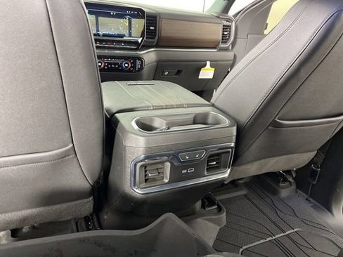 Used 2024 Chevrolet Silverado 2500 High Country w/ High Country Premium Package AWD/4WD image 50
