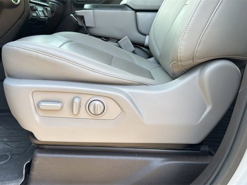 Used 2021 GMC Sierra 1500 SLT image 11