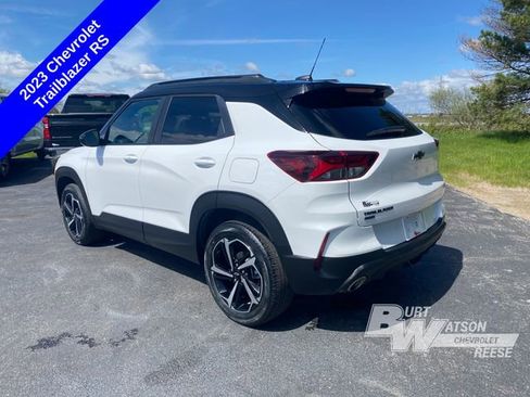 Used 2023 Chevrolet TrailBlazer RS w/ Sun and Liftgate Package AWD/4WD image 5