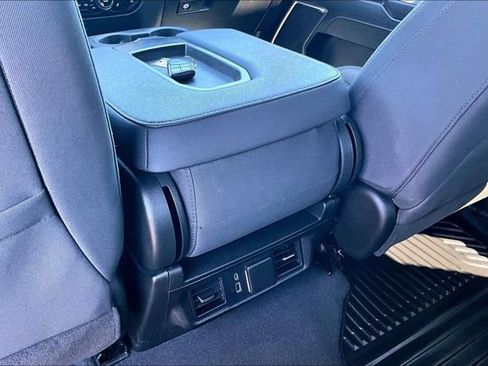 Used 2023 Chevrolet Silverado 1500 LT AWD/4WD image 22