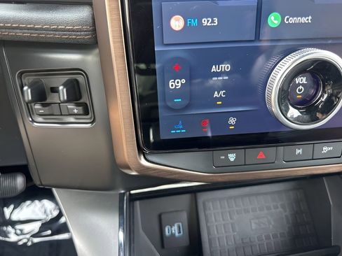 Used 2022 Ford F150 Lightning Lariat w/ Equipment Group 511A High image 24