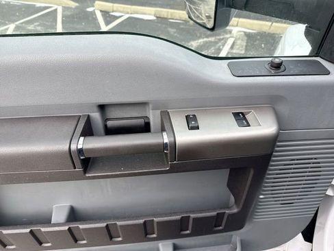 Used 2023 Ford F650 2WD Regular Cab Super Duty image 15