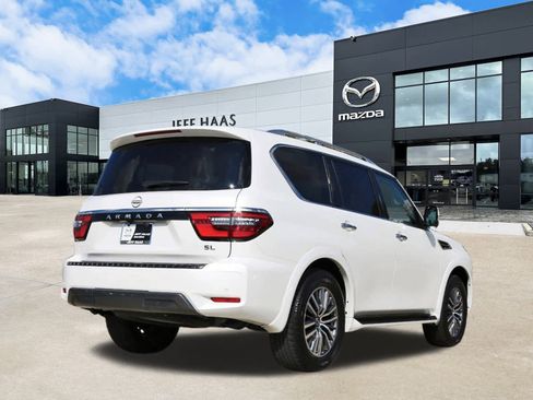 Used 2024 Nissan Armada SL image 3