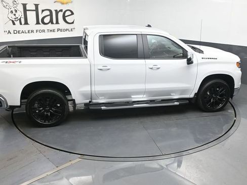 Used 2025 Chevrolet Silverado 1500 LT w/ Safety Package AWD/4WD image 38