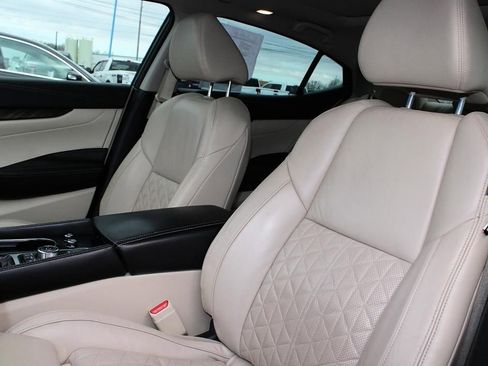 Used 2017 Nissan Maxima Platinum w/ Medallion Package image 32