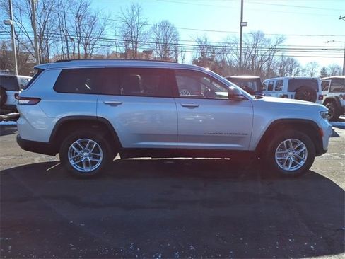 Certified 2023 Jeep Grand Cherokee L Laredo image 2