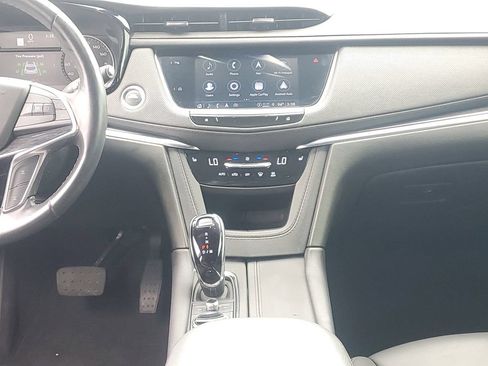 Used 2023 Cadillac XT5 Premium Luxury FWD image 18