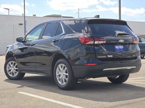 Used 2024 Chevrolet Equinox LT AWD/4WD image 16