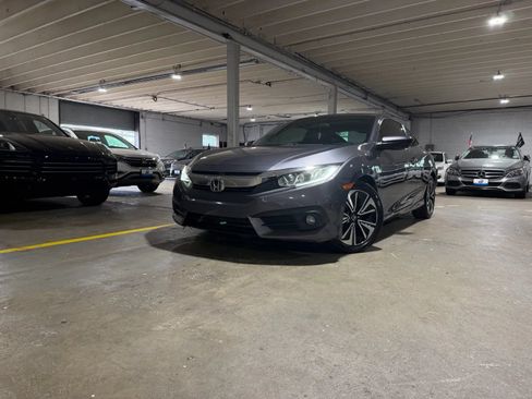 Used 2018 Honda Civic EX-T image 1