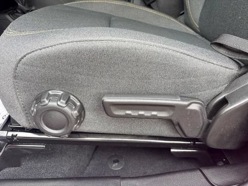 Used 2024 Jeep Wrangler Unlimited Sport AWD/4WD image 23