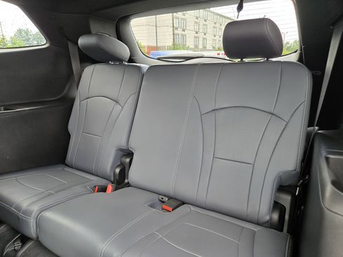 Used 2023 Buick Enclave Essence w/ Experience Buick Package image 13