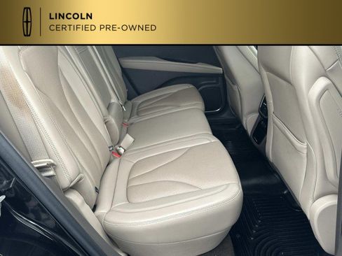 Certified 2021 Lincoln Nautilus Reserve w/ Cargo Utility Package AWD/4WD image 15