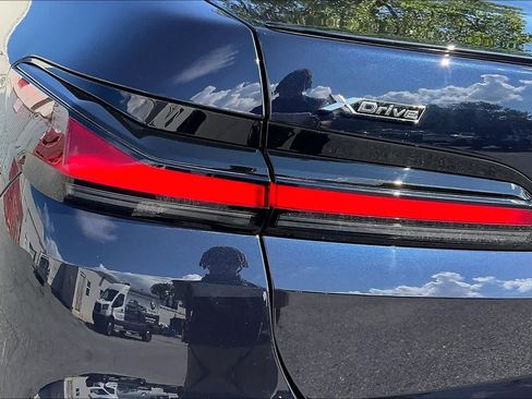 Used 2024 BMW 760i xDrive w/ Executive Package AWD/4WD image 29