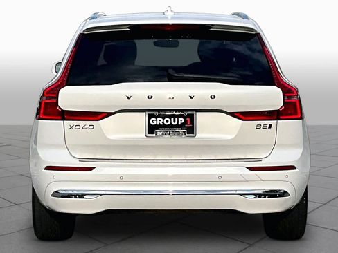 Used 2023 Volvo XC60 B5 Plus w/ Climate Package AWD/4WD image 4