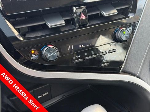 Used 2023 Toyota Camry SE w/ Cold Weather Package image 29