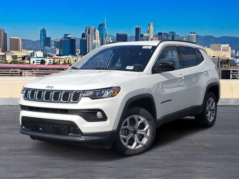 New 2026 Jeep Compass Latitude image 2
