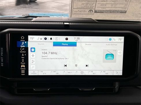 New 2024 Jeep Wrangler Unlimited Rubicon w/ Technology Group image 14