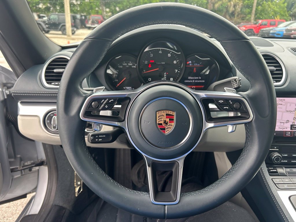 Used 2018 Porsche 718 Boxster RWD image 16