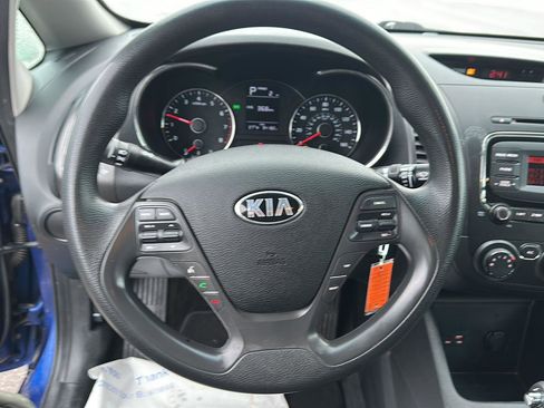 Used 2018 Kia Forte LX image 16
