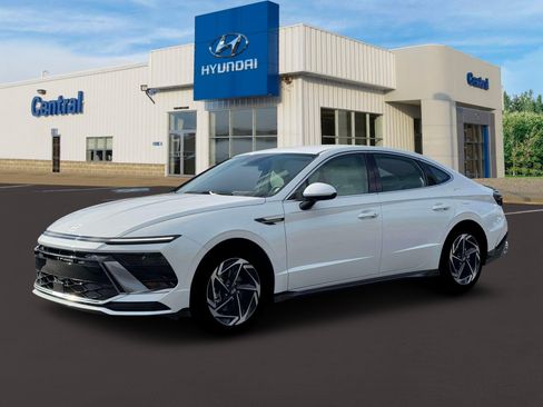 New 2026 Hyundai Sonata SEL FWD image 2
