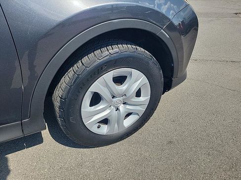 Used 2014 Toyota RAV4 LE image 29