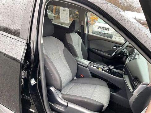 Used 2023 Nissan Rogue SV AWD/4WD image 11
