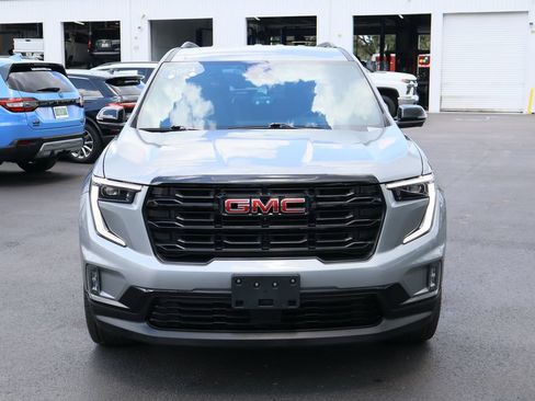 Certified 2024 GMC Acadia Elevation w/ Black Edition FWD image 4