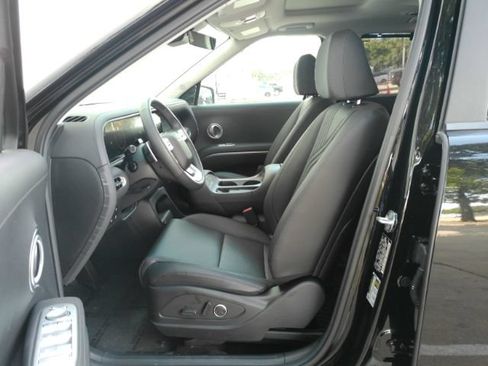 Used 2026 Hyundai Palisade SEL FWD image 16