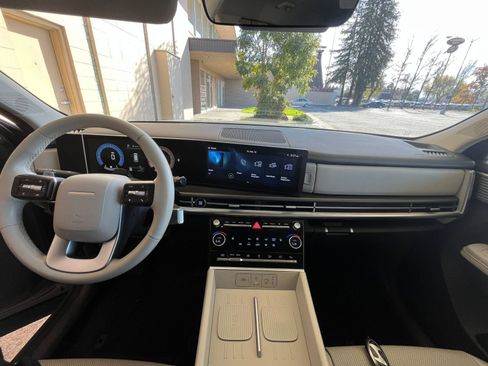 Used 2025 Hyundai Santa Fe SEL image 35