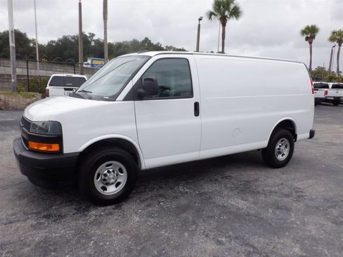 Used 2023 Chevrolet Express 2500 w/ Driver Convenience Package image 2