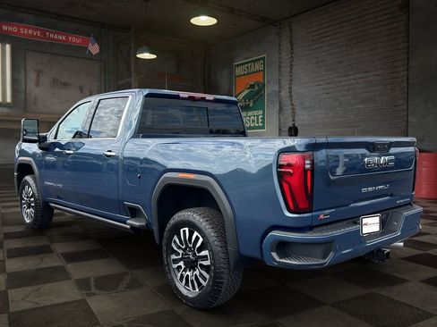 New 2026 GMC Sierra 2500 Denali Ultimate AWD/4WD image 5