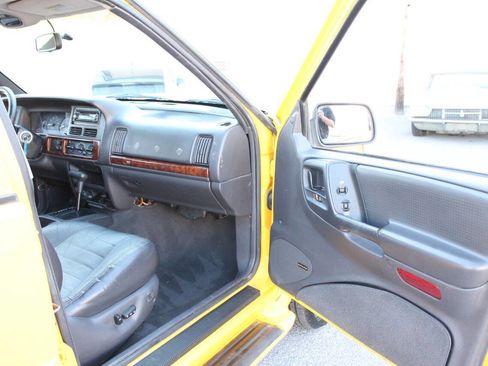 Used 1998 Jeep Grand Cherokee Laredo image 30