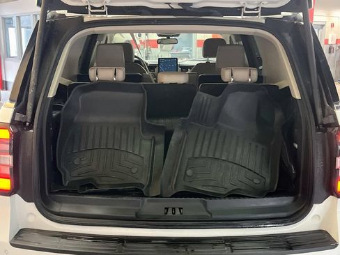 Used 2023 Ford Expedition Limited AWD/4WD image 28
