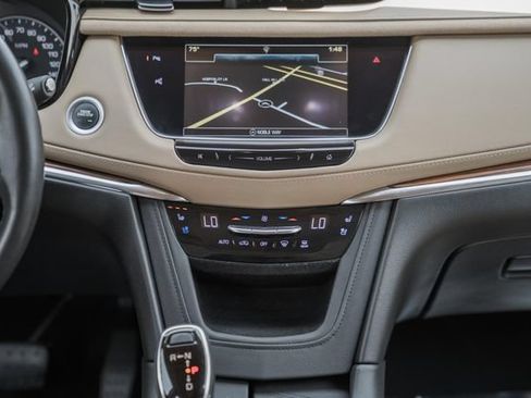 Used 2019 Cadillac XT5 Platinum AWD/4WD image 23