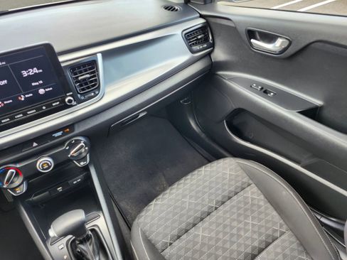 Used 2022 Kia Rio LX FWD image 14