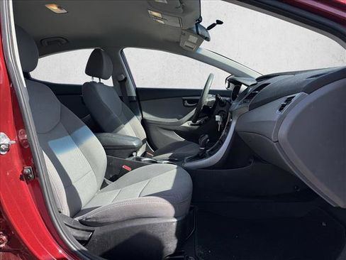Used 2016 Hyundai Elantra SE image 17