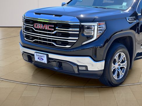 Used 2024 GMC Sierra 1500 SLT AWD/4WD image 33