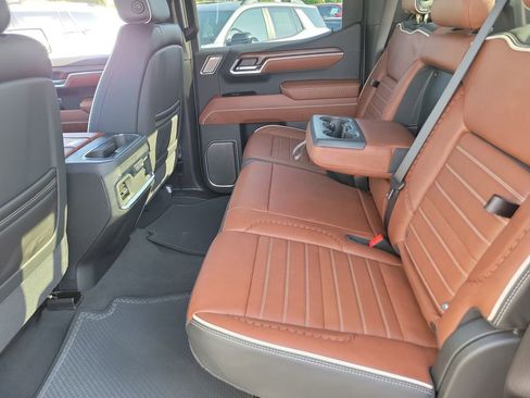New 2026 GMC Sierra 1500 Denali Ultimate AWD/4WD image 9
