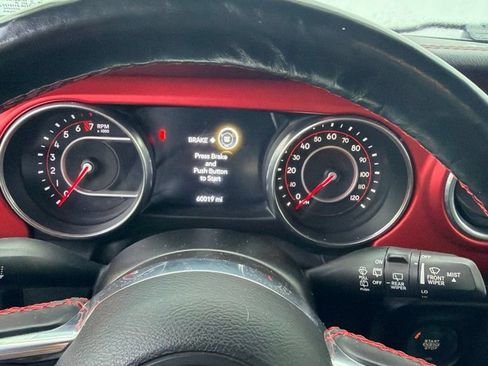 Used 2021 Jeep Wrangler Unlimited Rubicon AWD/4WD image 7