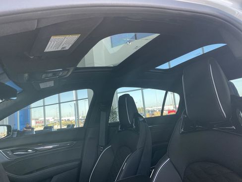 Used 2022 Cadillac CT5 V Blackwing w/ Parking Package RWD image 18