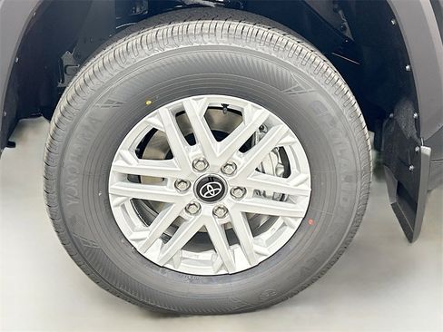 New 2026 Toyota Tundra SR5 image 9